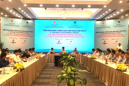 Toàn cảnh hội nghị.