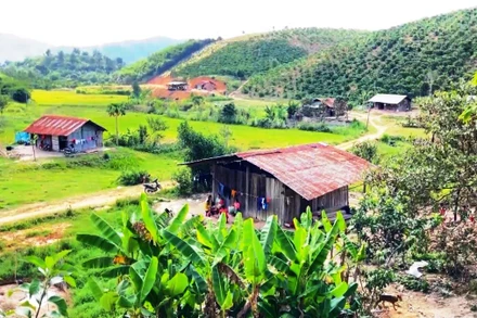 Người dân địa phương, nhất là vùng dân tộc thiểu số, đang mong chờ nguồn vốn từ các chương trình mục tiêu quốc gia.