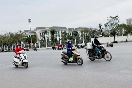 Không khí lạnh tăng cường ở miền bắc, Hà Nội từ đêm nay trời chuyển rét. Ảnh: Đ.T