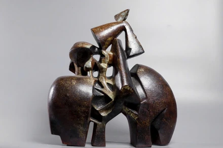 Tác phẩm Vườn trong phố (sành+ men).