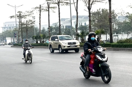 Khu vực Bắc Bộ và Trung Bộ trời rét đậm. Ảnh: Đ.T