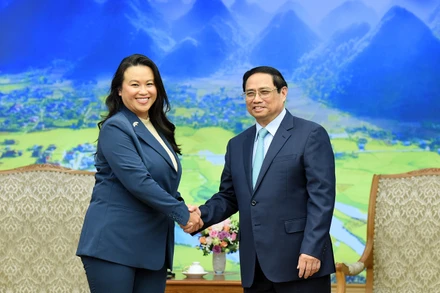 Thủ tướng Phạm Minh Chính tiếp Thị trưởng Oakland Sheng Thao.