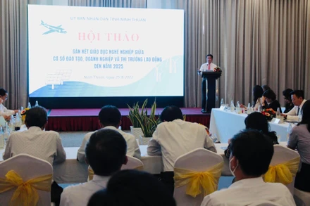 Quang cảnh buổi hội thảo.