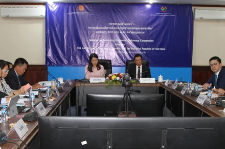 Quang cảnh buổi tọa đàm.