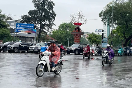 Dự báo Hà Nội nhiều mây, có mưa rào vài nơi, trưa chiều giảm mây trời nắng. (Ảnh minh họa: Đ.T)