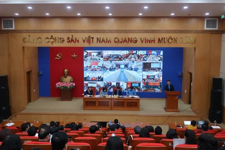 Đại biểu tham gia Hội nghị tại đầu cầu Hà Nội.