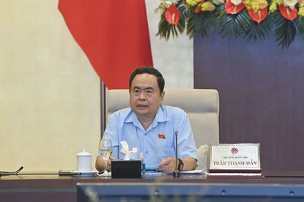 Chủ tịch Quốc hội Trần Thanh Mẫn phát biểu cho ý kiến về dự án luật sửa đổi, bổ sung một số điều của Luật Bảo hiểm y tế. (Ảnh DUY LINH)