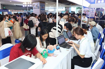 Các doanh nghiệp tham gia tuyển dụng tại chương trình.