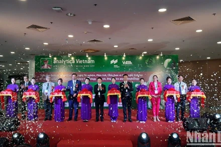 Khai mạc triển lãm Analytica Vietnam 2025.