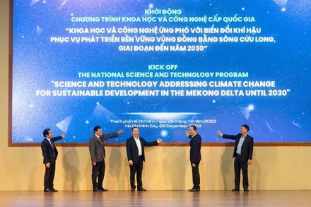 Khởi động chương trình “Khoa học và công nghệ ứng phó với biến đổi khí hậu phục vụ phát triển bền vững vùng đồng bằng sông Cửu Long, giai đoạn đến năm 2030”.