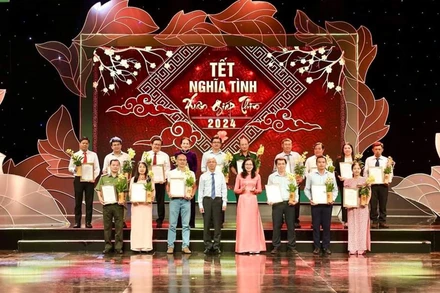 Các đơn vị, tổ chức, cá nhân ủng hộ tiền cho chương trình “Tết nghĩa tình - Xuân Giáp Thìn 2024”