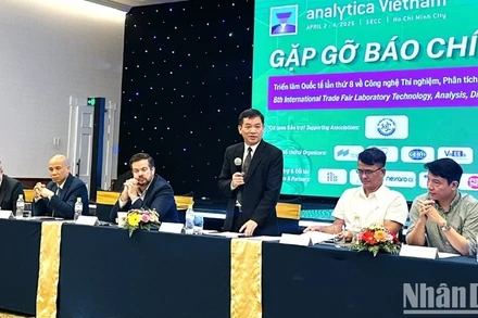 Ông Vũ Anh Tuấn, Phó Cục trưởng Cục Thông tin, Thống kê phát biểu tại họp báo.