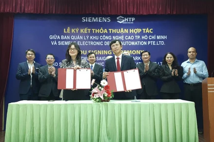 Khu Công nghệ cao Thành phố Hồ Chí Minh và Siemens EDA ký kết hợp tác.