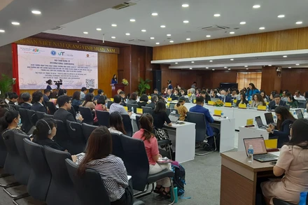 Quang cảnh hội thảo.