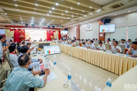 Các đại biểu dự hội thảo.