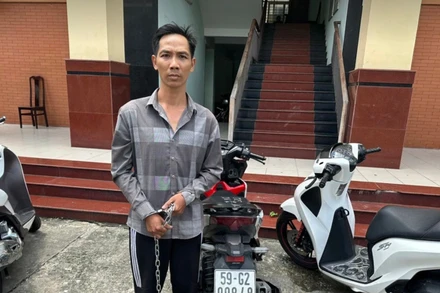 Đối tượng Nguyễn Hữu Trường tại cơ quan Công an (Ảnh: Công an cung cấp)