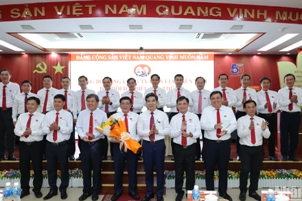 Ban chấp hành Đảng bộ Tổng Công ty Điện lực miền nam nhiệm kỳ 2025-2030 ra mắt Đại hội