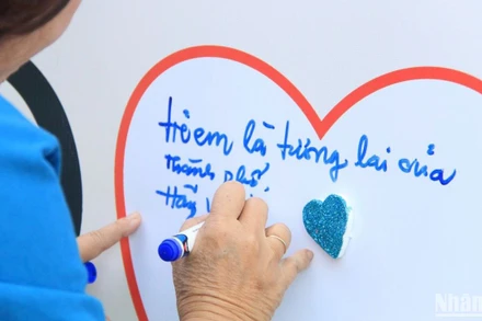 Thông điệp về yêu thương trẻ em của chương trình.