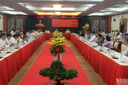 Quang cảnh buổi hội thảo.