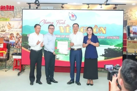 [Video] Hội Nhà báo Việt Nam vững bước trên con đường phát triển