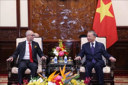 Chủ tịch nước Tô Lâm tiếp Đại sứ Canada tại Việt Nam Shawn Steil. (Ảnh: Lâm Khánh/TTXVN)