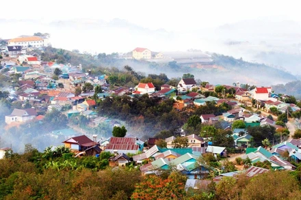 Sắc màu nông thôn mới dưới chân núi Bidoup, huyện Lạc Dương, tỉnh Lâm Đồng.