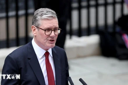 Thủ tướng Anh Keir Starmer phát biểu tại thủ đô London . (Ảnh: THX/TTXVN)