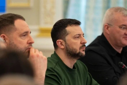 Tổng thống Ukraine Volodymyr Zelensky tại cuộc họp ở Kiev hồi năm ngoái. (Ảnh: AFP/TTXVN) 