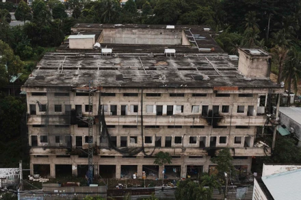 Chung cư mini tọa lạc trên đường 32 thuộc phường Linh Đông thành phố Thủ Đức của công ty Sài Gòn Hoàng Anh xây dựng từ năm 2017 cách trung tâm thành phố 11 km. Quảng cáo từ lúc đầu tư, mở bán: dự án có diện tích 4.000 m2, với 300 căn giá từ 280 triệu đồng một căn hộ rộng khoảng 20 m2. Pháp lý hợp đồng chuyển nhượng căn hộ, thời hạn sử dụng 20 năm.