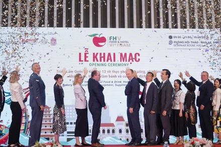 Các đại biểu khai mạc Triển lãm quốc tế Food và Hotel Vietnam 2024. 