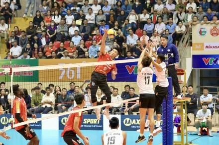 Giải bóng chuyền Cúp Hùng Vương là một trong nhiều hoạt động phải lùi trong 2 ngày Quốc tang.