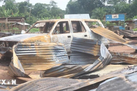 Hiện trường một vụ tấn công tại Beni, tỉnh Bắc Kivu, Cộng hòa Dân chủ Congo. (Ảnh: TTXVN)