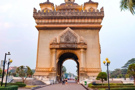 Khải Hoàn Môn Patuxai ở thủ đô Vientiane.