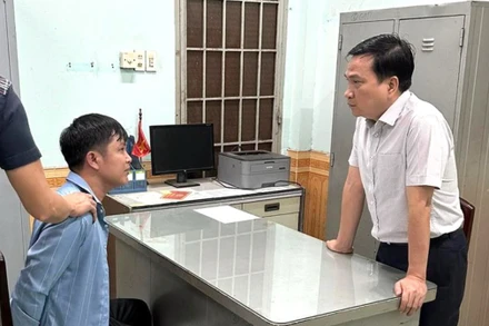 Thiếu tướng Nguyễn Sĩ Quang, Giám đốc Công an tỉnh Đồng Nai là người lấy lời khai nghi can Ngô Quý Phương đầu tiên trong đêm tại Công an phường Trảng Dài.