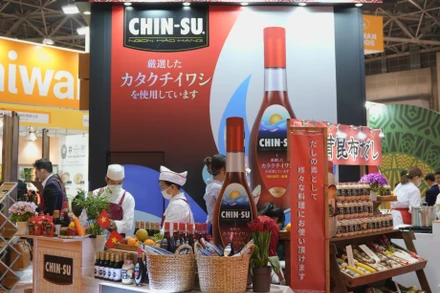 Gian hàng nước mắm Chin-su Cá Cơm Biển Đông và nước tương Chin-su tại Foodex Japan 2023.
