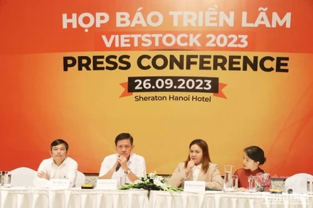 Họp báo thông tin Triển lãm và Hội thảo Vietstock 2023.