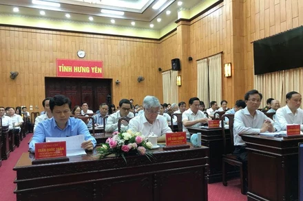 Bí thư Trung ương Đảng, Chủ tịch Ủy ban Trung ương Mặt trận Tổ quốc Việt Nam Đỗ Văn Chiến dự Hội nghị .