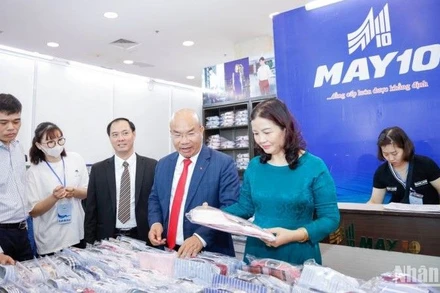 Ngày 19-21/10/2023, Sở Công thương Hà Nội sẽ tổ chức Hội chợ sản phẩm công nghiệp chủ lực thành phố Hà Nội năm 2023.