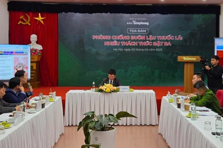 Quang cảnh tọa đàm.