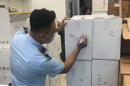 Hiện vụ việc sản xuất, kinh doanh các loại thực phẩm chức năng chứa chất cấm đã được chuyển sang Cơ quan Cảnh sát điều tra để làm rõ theo quy định pháp luật.