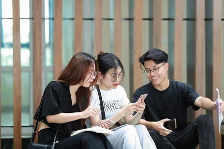 Sinh viên Đại học Quốc gia Hà Nội