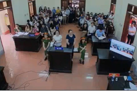 Phiên tòa xét xử sơ thẩm vụ án xảy ra tại Trung tâm Giáo dục nghề nghiệp-Giáo dục thường xuyên huyện Hưng Nguyên