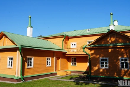 [Ảnh] Thăm nhà lưu niệm lãnh tụ vĩ đại V.I.Lenin ở thành phố Ulyanovsk