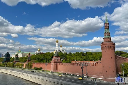 Khuôn viên Điện Kremlin ở thủ đô Moskva. (Ảnh: XUÂN HƯNG)