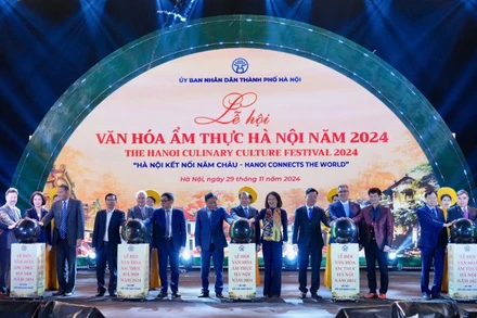 Các đại biểu khai mạc Lễ hội Ẩm thực.