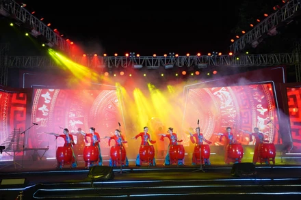 Những tiết mục văn nghệ đặc sắc trong chương trình nghệ thuật kỷ niệm 80 năm ra đời “Đề cương về văn hóa Việt Nam”.