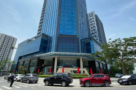 Hà Nội yêu cầu các sở, ngành làm rõ tiêu cực mà báo chí nêu tại Bộ phận một cửa, Sở Giao thông vận tải.