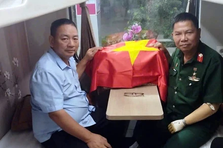 Hỗ trợ vận chuyển miễn phí hài cốt liệt sĩ Hà Quốc Cường bằng tàu hỏa về quê hương Yên Bái.