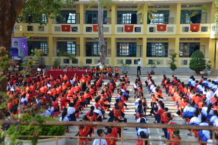 Hình ảnh Lễ chào cờ đầu tuần tại trường tiểu học Nguyễn Văn Trỗi, thành phố Pleiku.