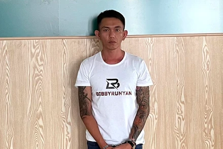 Nghi can Bạch Ngọc Minh bị bắt giữ.